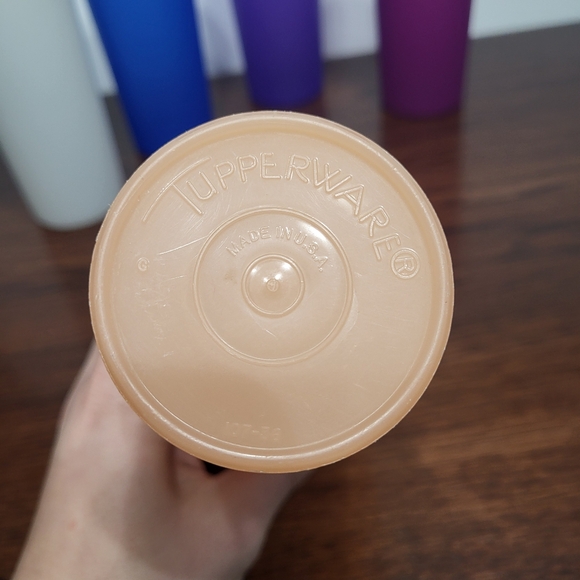 Tupperware Vintage #107 Colored 16 Ounce Plastic Stacking Drinking Cups Set Of 5 - Picture 4 of 7